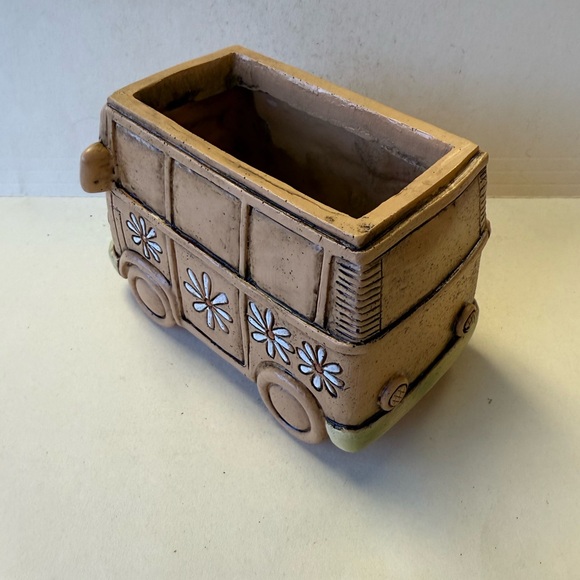 Flower Power Tan Thick Strong Plastic Bus Planter with White Floral Design - Picture 6 of 11